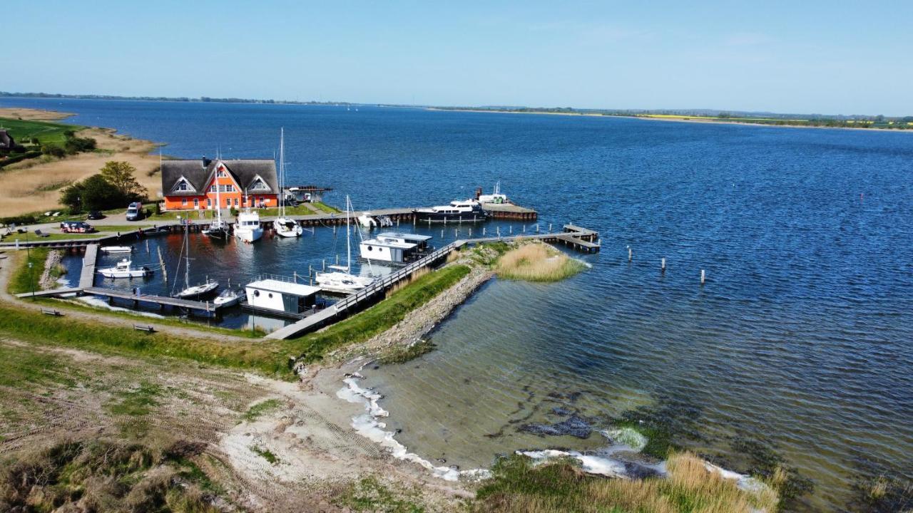 Hausboote Und Fewo Vieregge 외부 사진