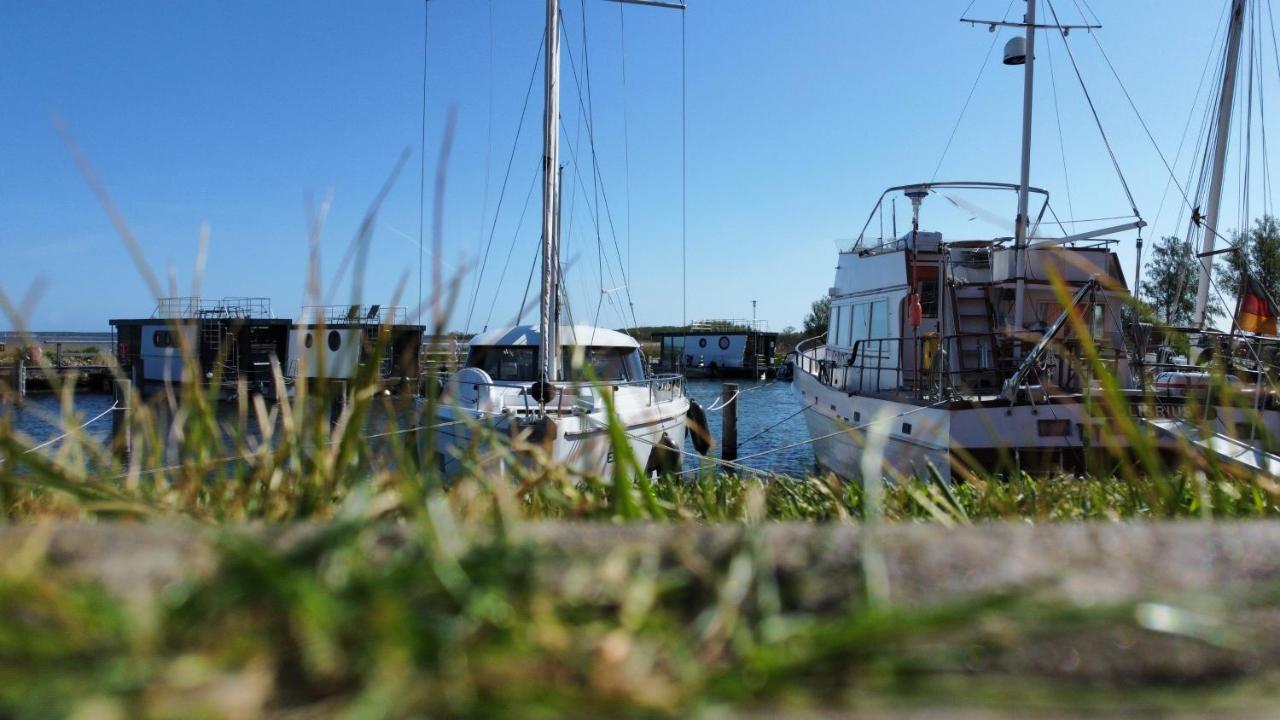 Hausboote Und Fewo Vieregge 외부 사진