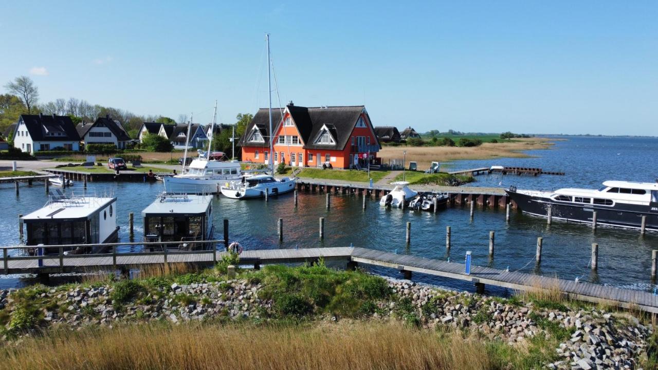 Hausboote Und Fewo Vieregge 외부 사진
